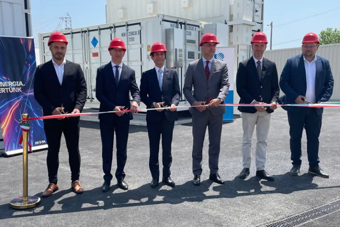 運転開始式の様子1