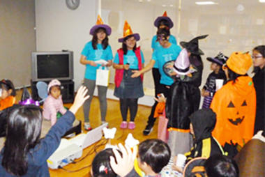 子ども会のハロウィンに協力