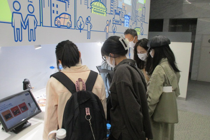 日本ガイシ名古屋事業所の工場見学会を開催