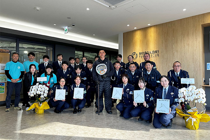 小田選手と緑署の皆さん